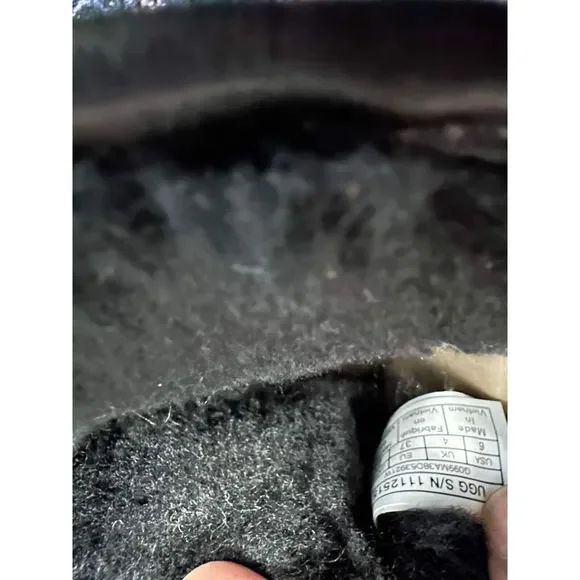 New UGG Classic Short Stellar Sequin Size Us 6 - Picture 9 of 9